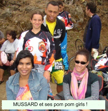 Mussard et ses pom pom girls